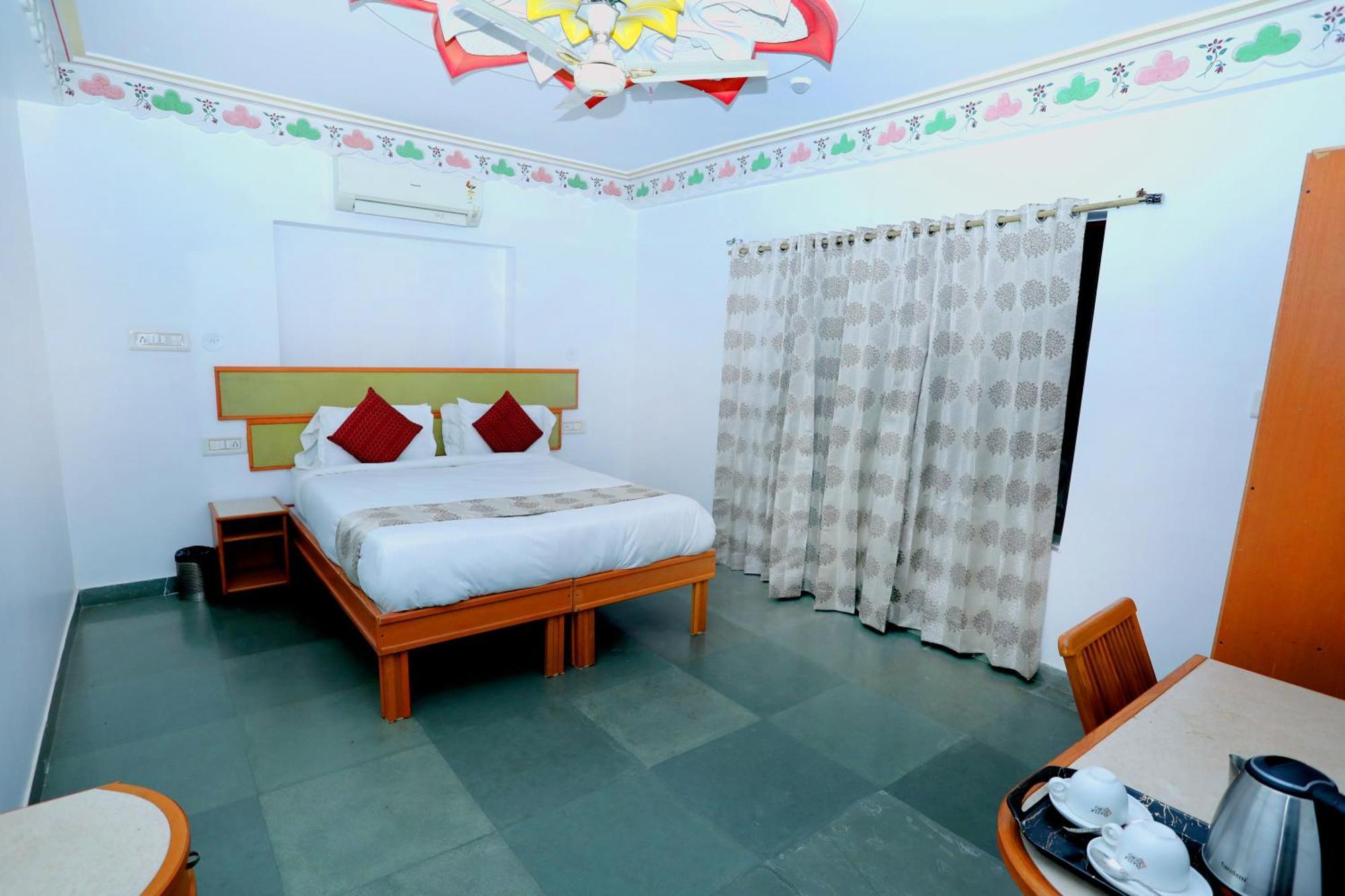 The Kesar Niwas Hotel Udaipur Kültér fotó